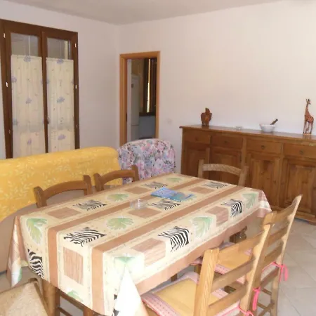 Villetta A Schiera Con Giardino